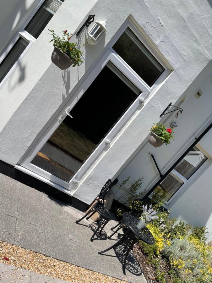 Stylish One Bedroom Central Bournemouth Flat المظهر الخارجي الصورة
